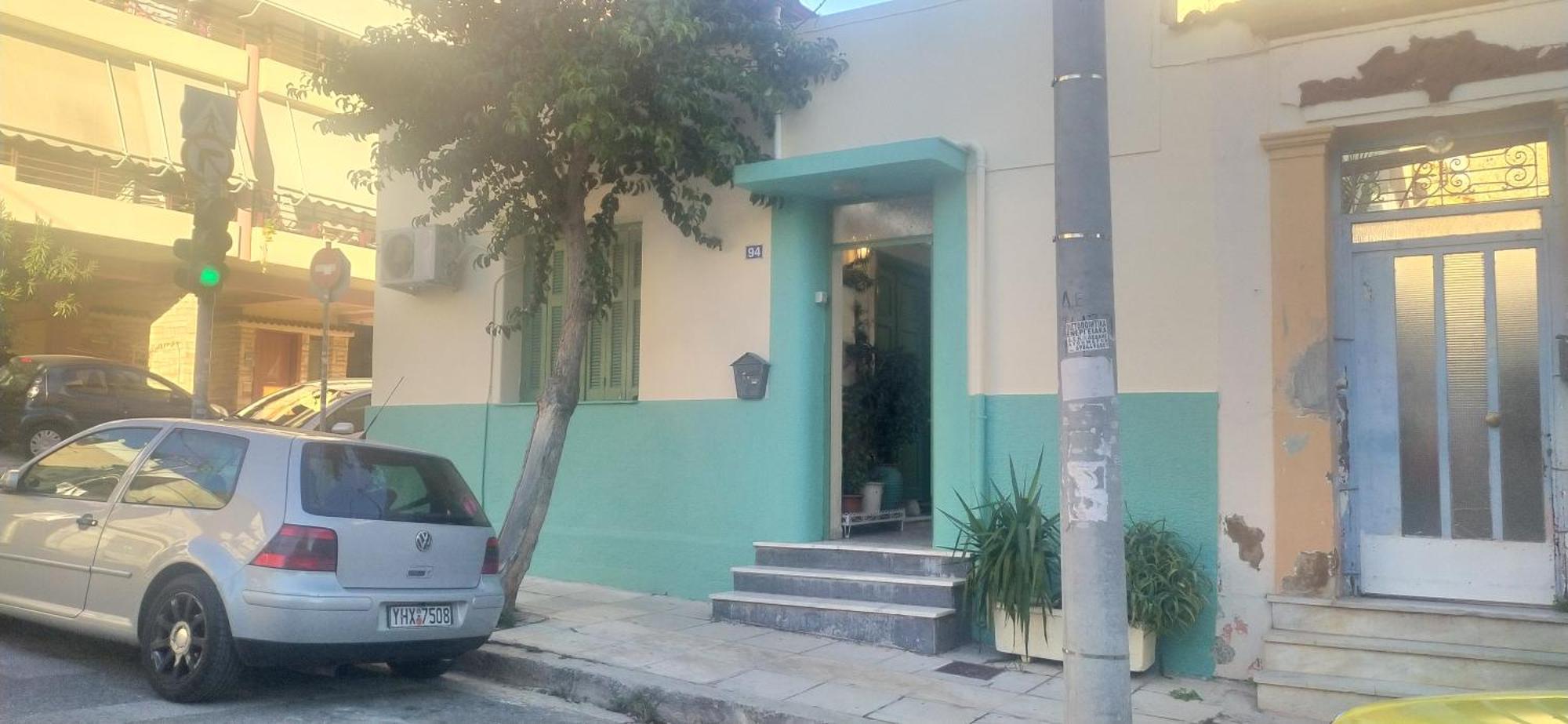 Pireas Port Next To Metro Artistic House Apartment Exterior photo